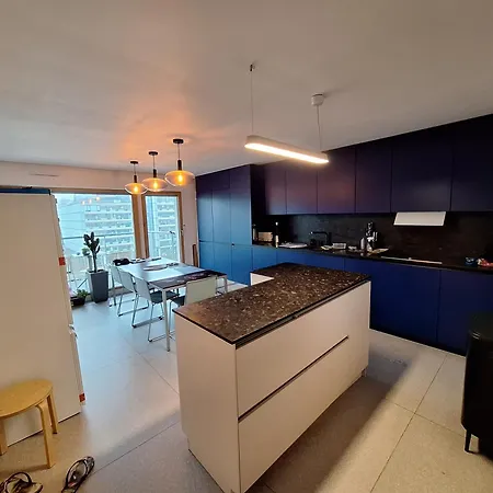 Lumineux Et Moderne A